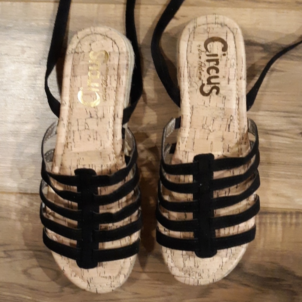 Circus by Sam Edelman Strappy Espadrille Sandals. - Picture 3 of 8